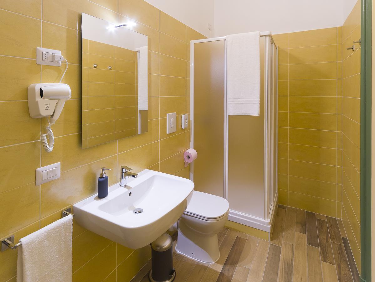 La Nostra Casa In Centro Hotell Lecco Eksteriør bilde