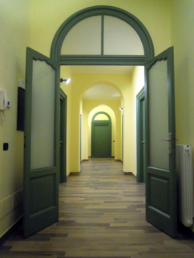 La Nostra Casa In Centro Hotell Lecco Eksteriør bilde